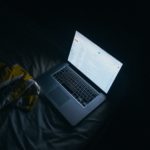 laptop-computer-macbook-mac-light-technology-1176-pxhere.com