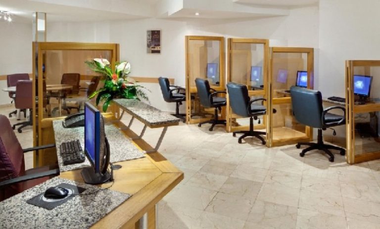 Entrepreneuriat: Dix-huit entreprises camerounaises signent des conventions avec le Bureau de mise à niveau des entreprises