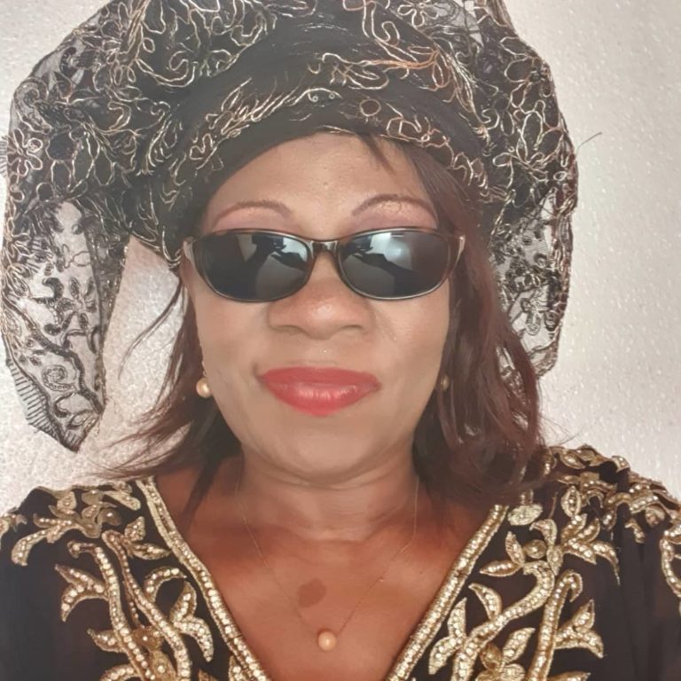 Atrocités de Kumba/ Deuil National : Hon. Dr Me Fotso porte le Deuil.