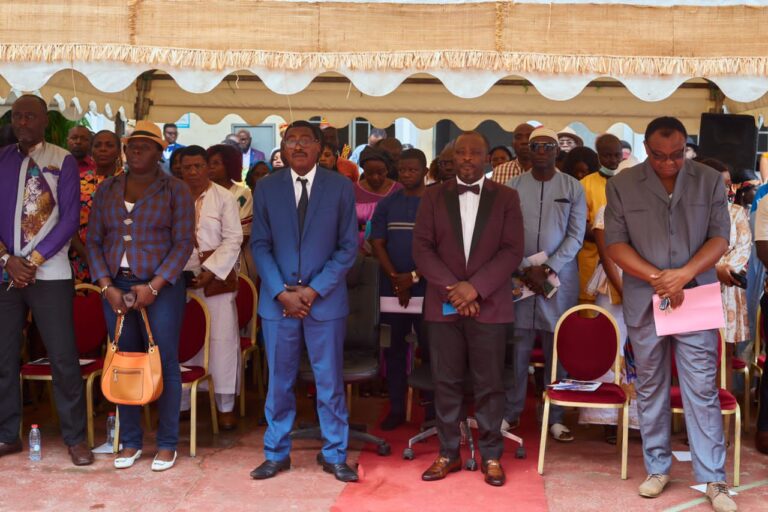 Littoral / Douala 5e : Remise des parchemins et fête de l&rsquo;excellence scolaire au Collège Bilingue Laval.