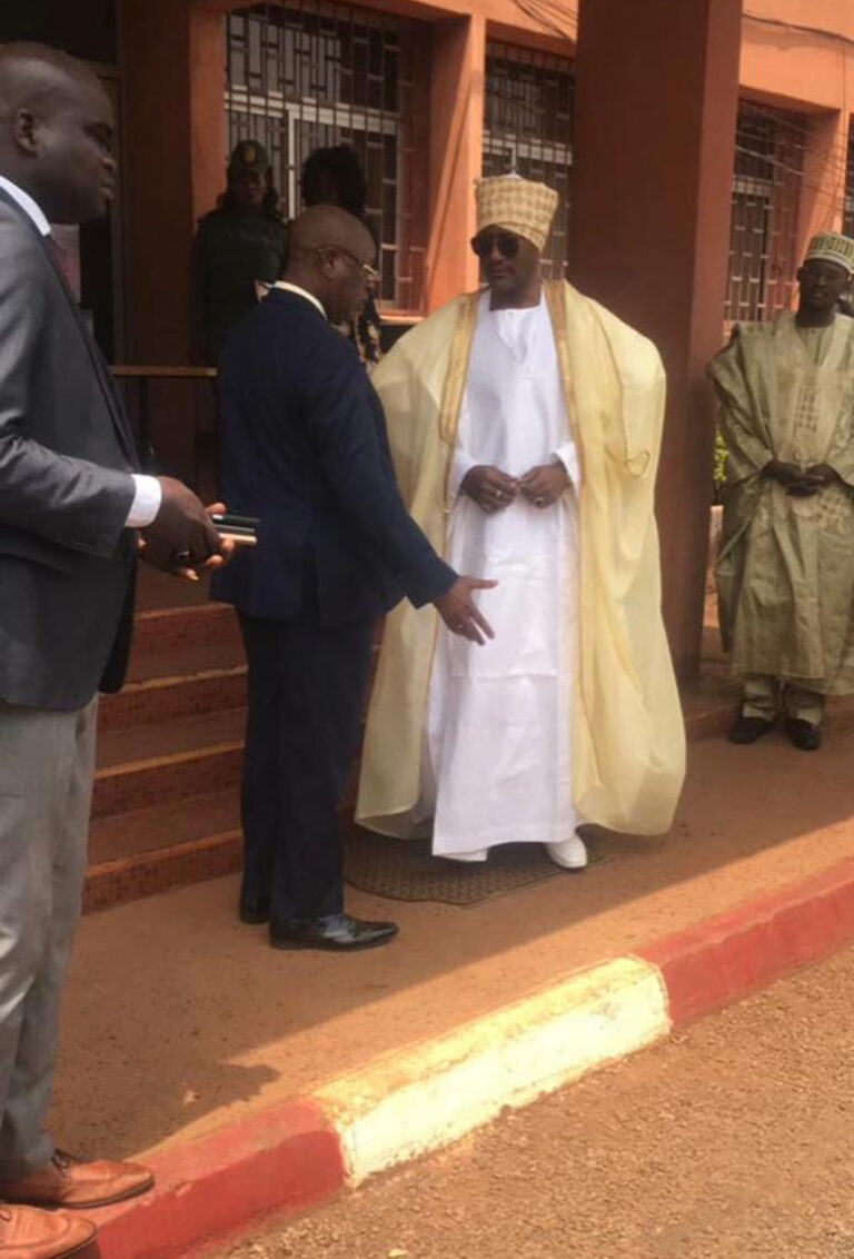 Ouest/ Bafoussam : Violences entre Bamouns et Tikars, le Gouverneur de la Région de l&rsquo;Ouest joue les Conciliateurs.