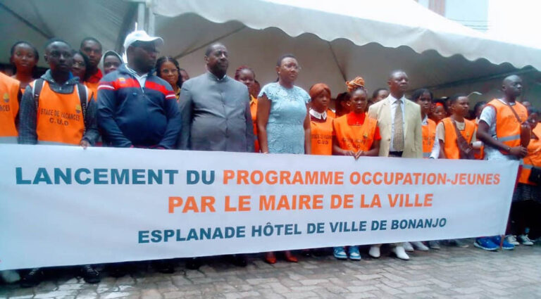 Littoral / Douala: Communauté Urbaine : Lancement de la première édition du Programme Stage de Vacances.