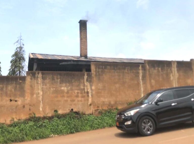 Cameroun/ Ouest : Incinération des déchets hospitaliers. L’Hôpital régional de Bafoussam pollue et étouffe les populations riveraines