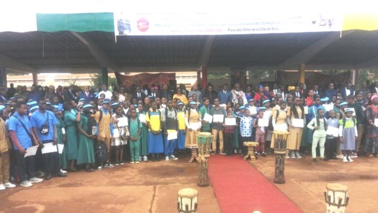 Cameroun/ Ouest Mifi : Remise des prix Le Pr Pascal Nguihé Kanté Ministre SGA/SPM maintient la cadence de l’excellence dans la Mifi